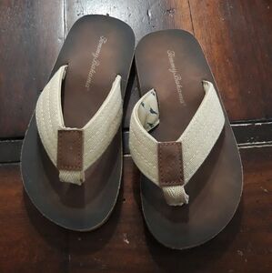 Toddler Tommy bahama size 9 sandal